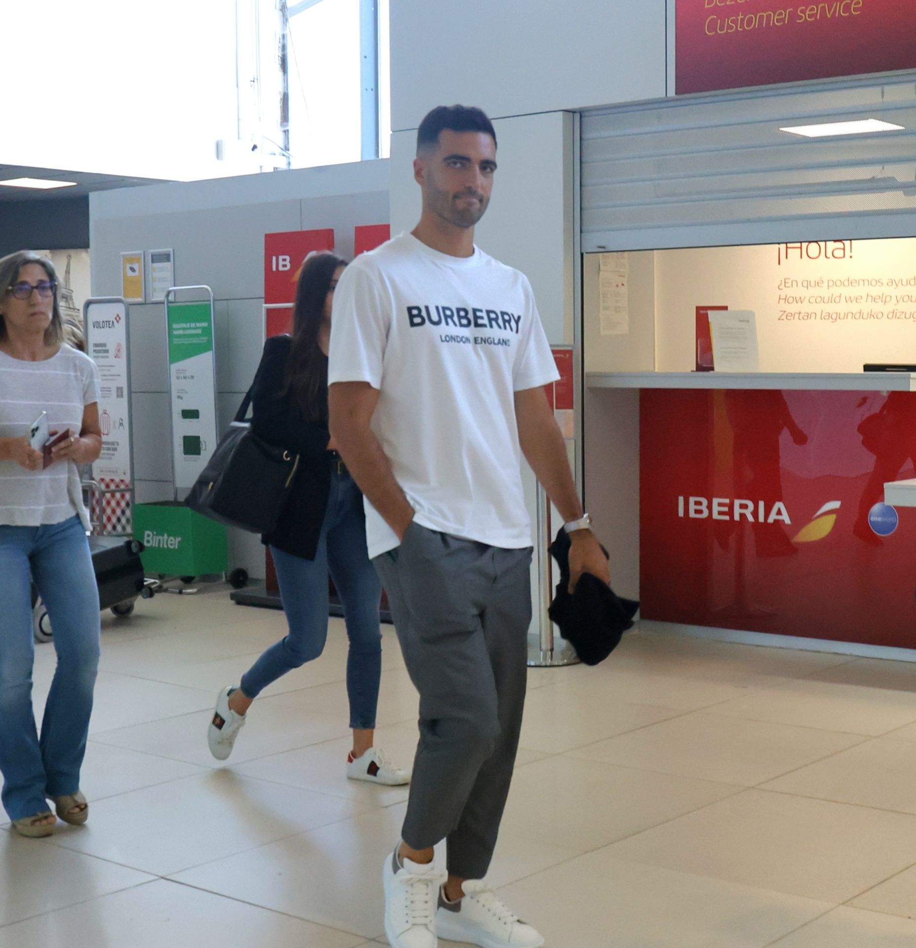 Mikel Merino vuela a Londres para ser nuevo jugador del Arsenal