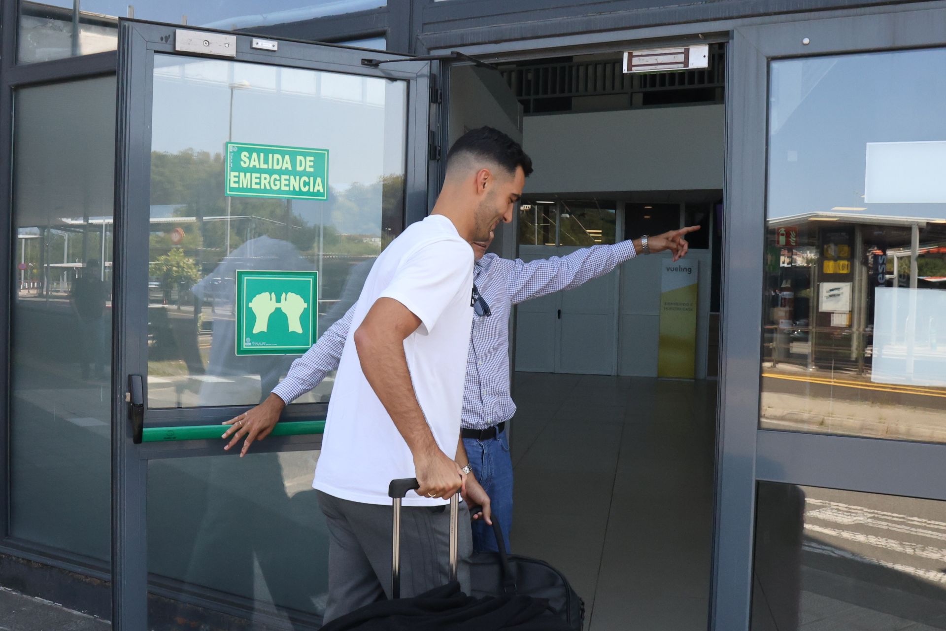 Mikel Merino vuela a Londres para ser nuevo jugador del Arsenal