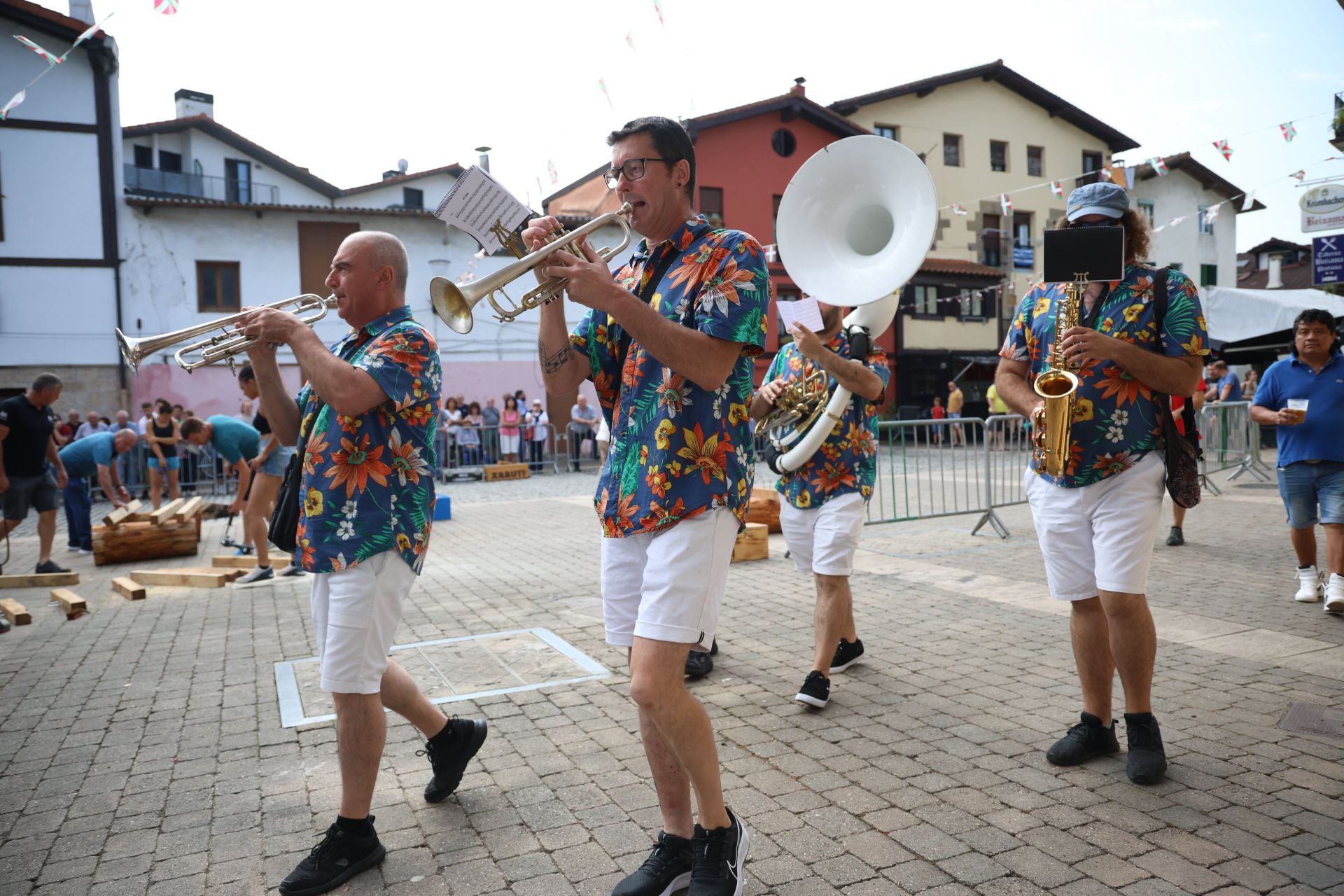 Gran ambiente en Ergobia por las fiestas de San Bartolomé