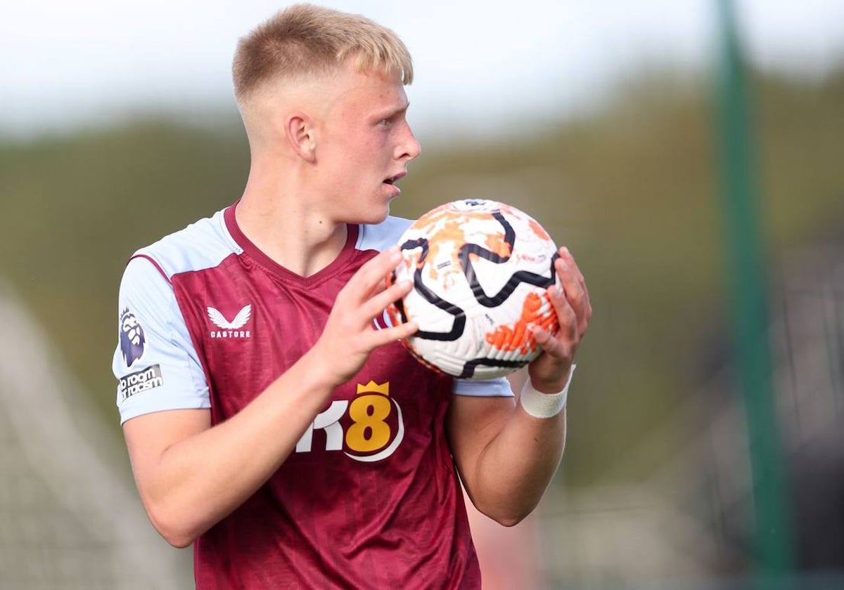 El canterano del Aston Villa Finley Munroe jugará esta temporada en el Real Unión.