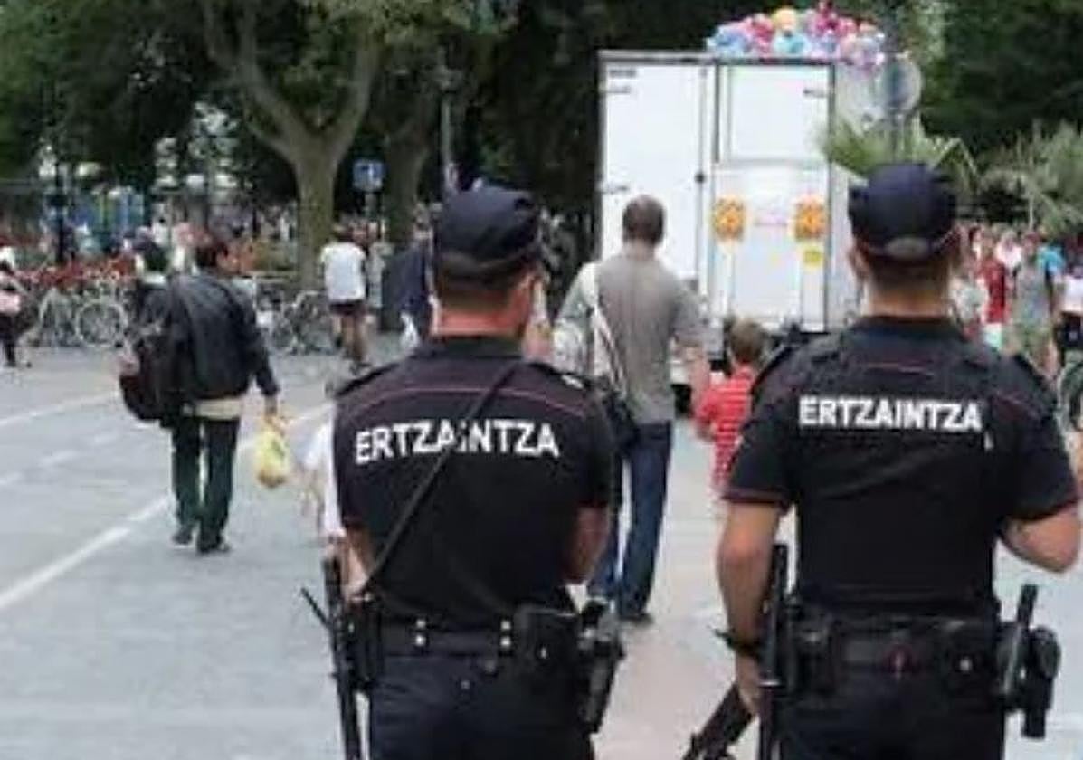 El Ayuntamiento de Donostia y la Diputación foral condenan la agresión sexual a una mujer en la Parte Vieja