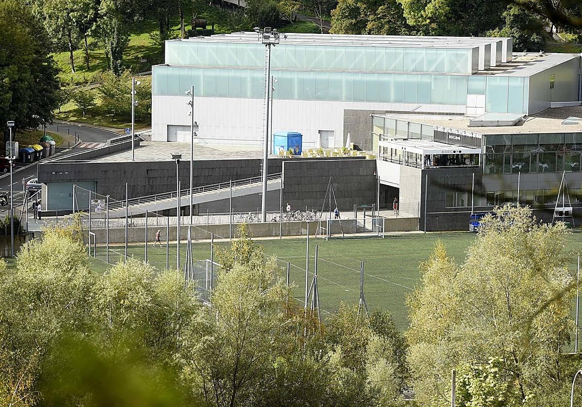La empresa Kirolzer volverá a gestionar el polideportivo de Tolosa