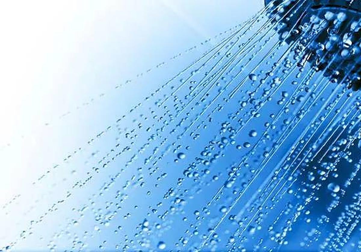 Descubre cómo cuidar tu piel con la edad: menos duchas, más hidratación