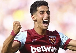 Nayef Aguerd celebra un gol con el West Ham