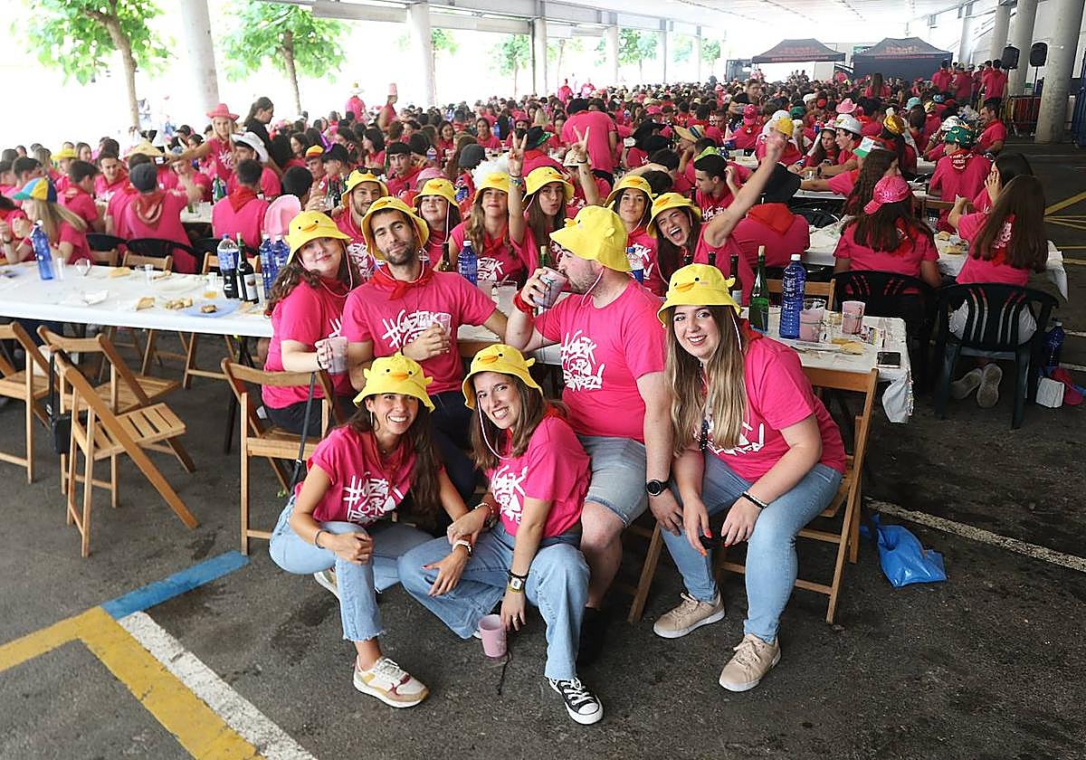 Las mejores imágenes del Día de la Adolescencia y la Juventud de las fiestas de San Bartolomé