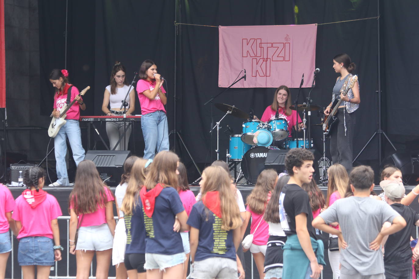 Las mejores imágenes del Día de la Adolescencia y la Juventud de las fiestas de San Bartolomé