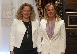 La nueva diputada de Hacienda Itziar Agirre, con la diputada general de Gipuzkoa Eider Mendoza.