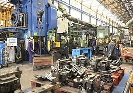 La industria manufacturera es el sector que más afiliados perdió en agosto (874 menos).