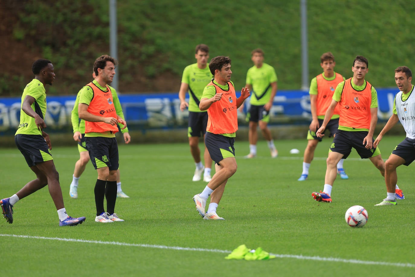 Las mejores imágenes del entrenamiento de la Real en Zubieta