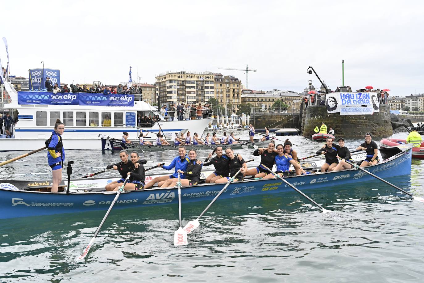 Arraun Lagunak logra su tercera Bandera de La Concha