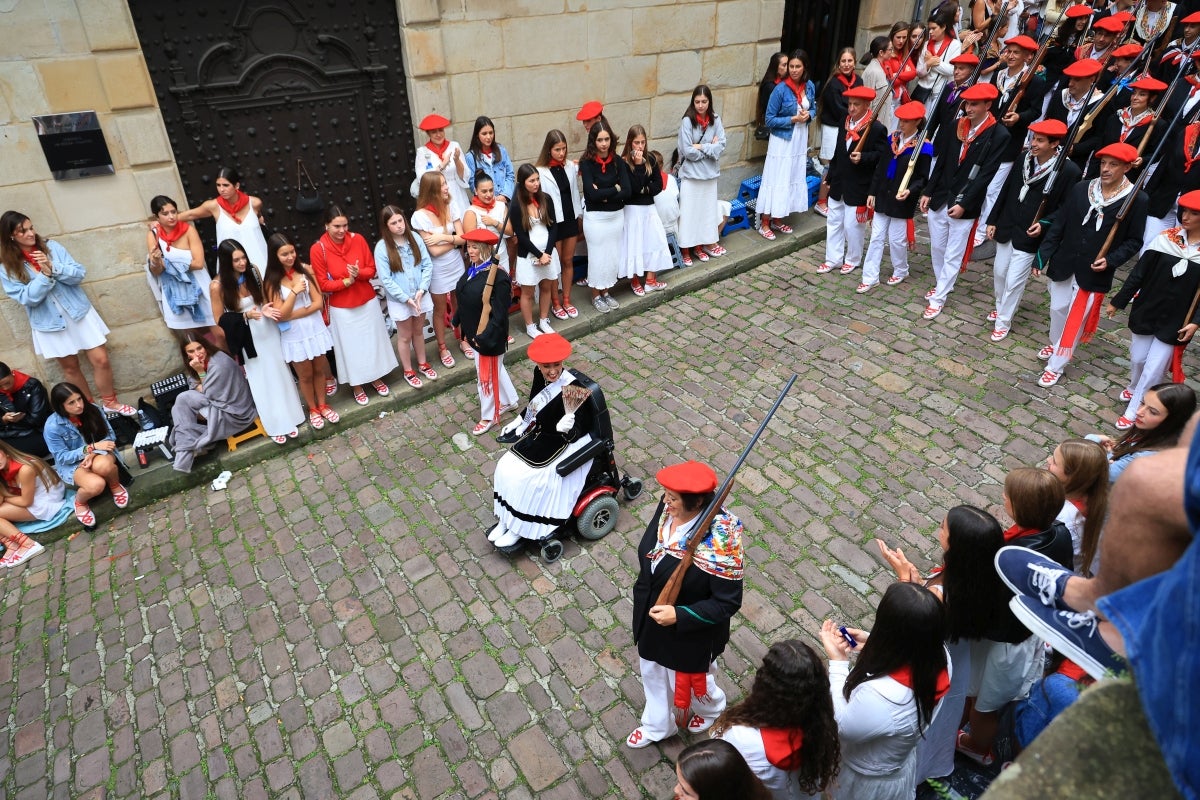 El desfile de la compañía Jaizkibel, en imágenes