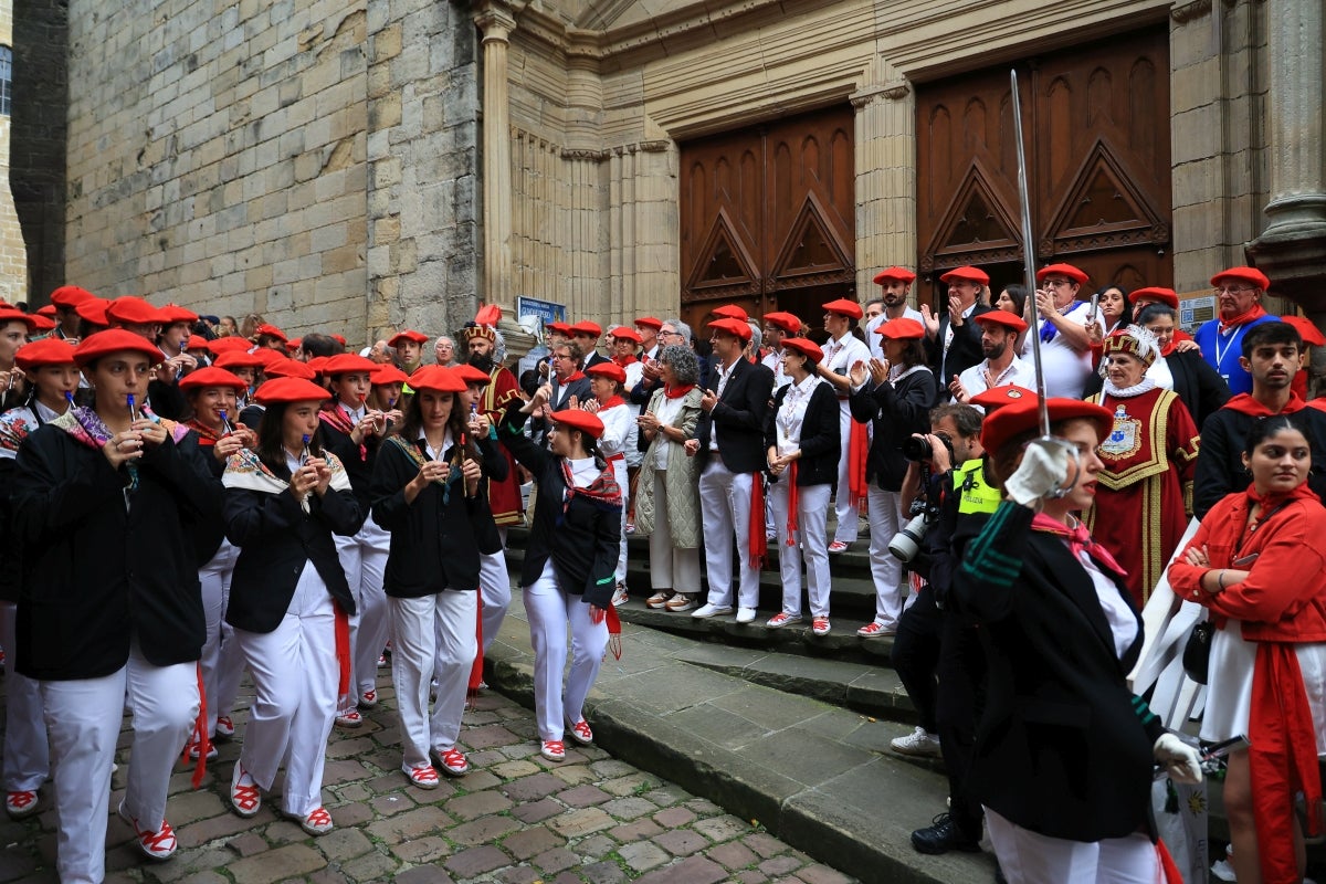 El desfile de la compañía Jaizkibel, en imágenes