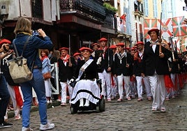El desfile de la compañía Jaizkibel, en imágenes