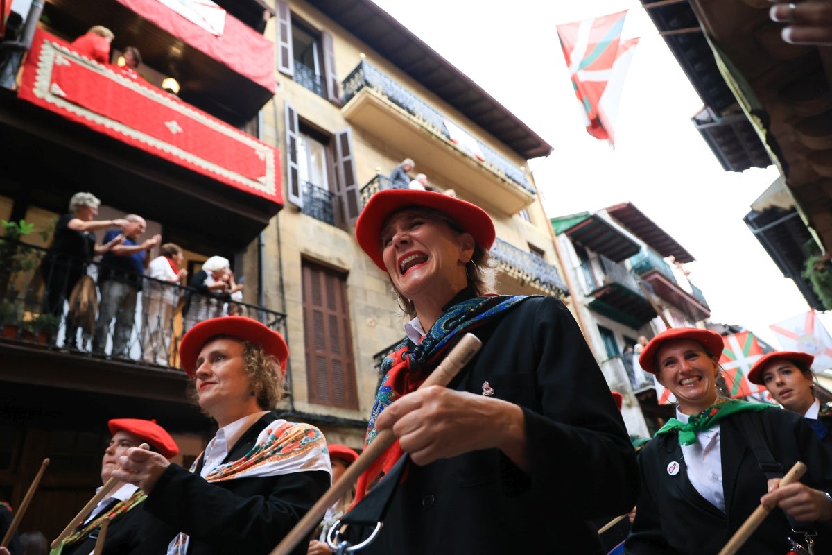 El desfile de la compañía Jaizkibel, en imágenes