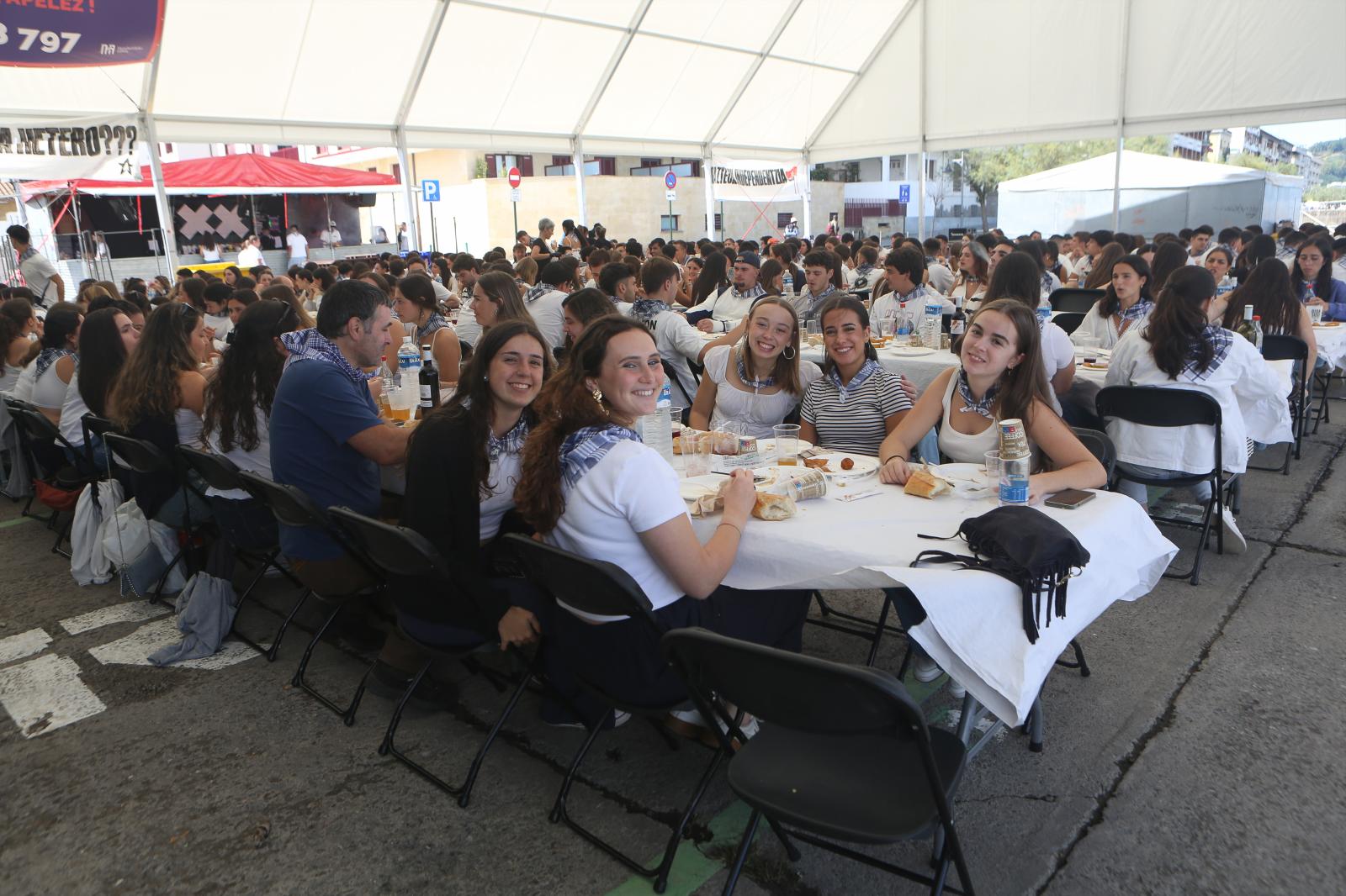 Buen ambiente en la comida de las cuadrillas y la de los jubilados