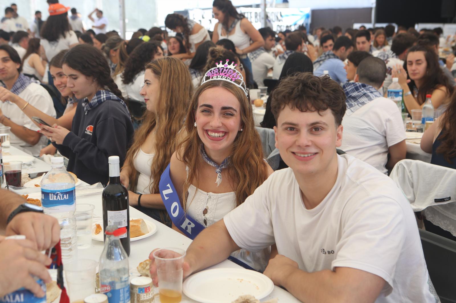 Buen ambiente en la comida de las cuadrillas y la de los jubilados