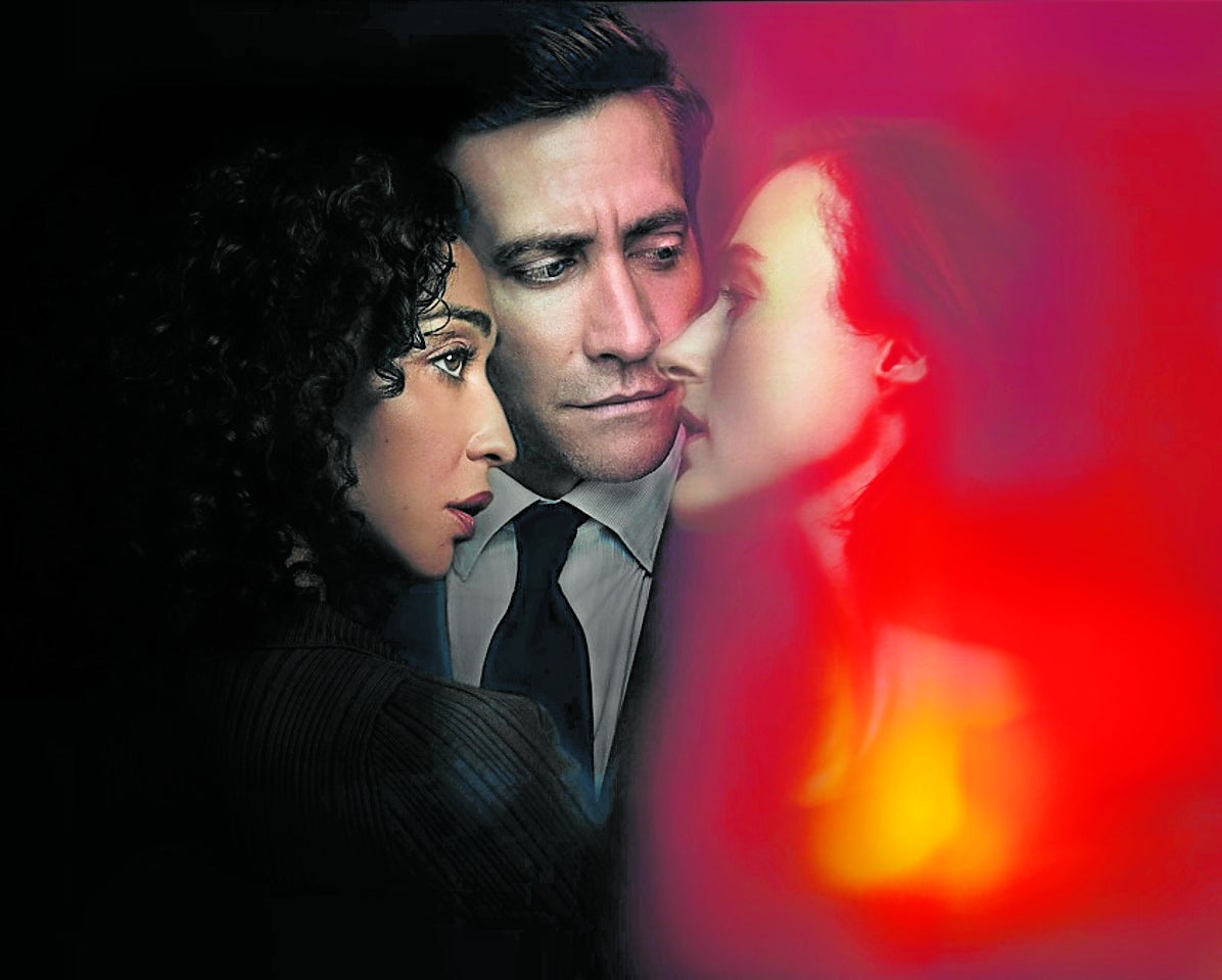 Jake Gyllenhaal, flanqueado por Ruth Negga y Renate Reinsve.