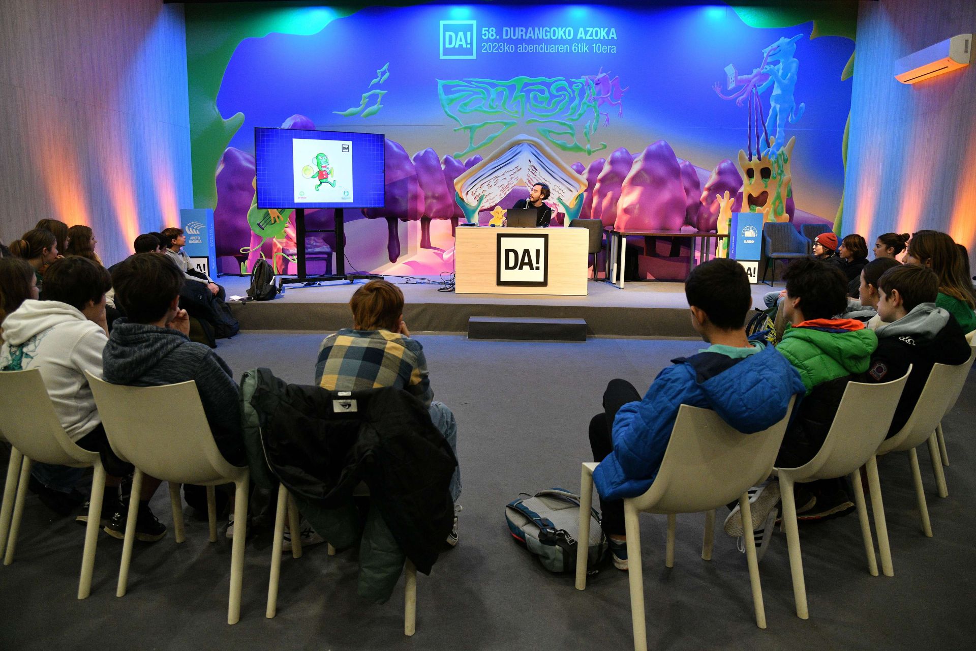 Azkeneko edizioan antolatu zen ekitaldietako bat.