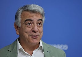 De Andrés apuesta por Vitoria para conectar el TAV con Navarra, aunque dice que el PP vasco no tiene una posición «oficial»