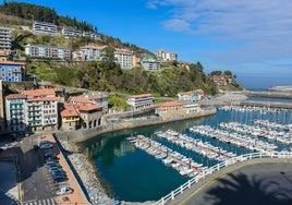 Vista del puerto de Mutriku.