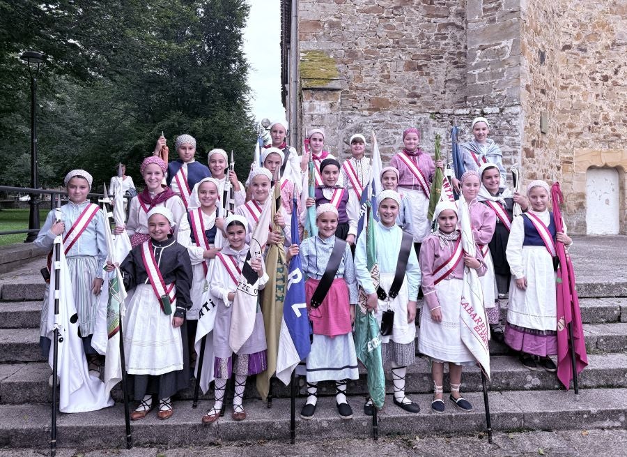 Oñati da la bienvenida a los txantxikis