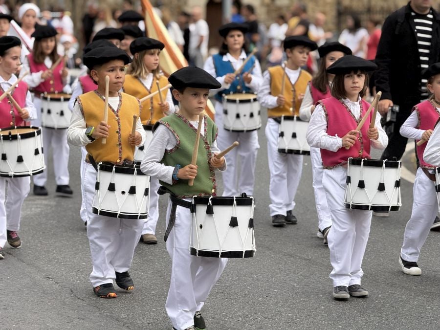 Oñati da la bienvenida a los txantxikis