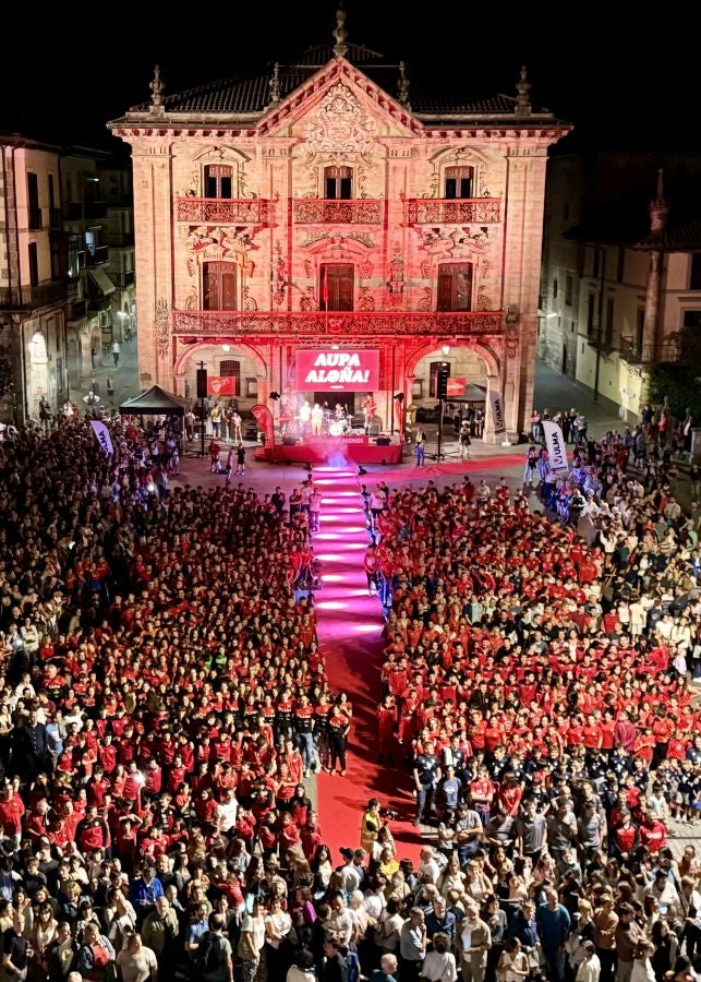 Oñati da la bienvenida a los txantxikis
