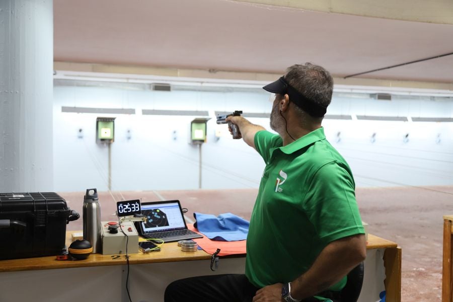 Tiro neumático, un deporte que engancha