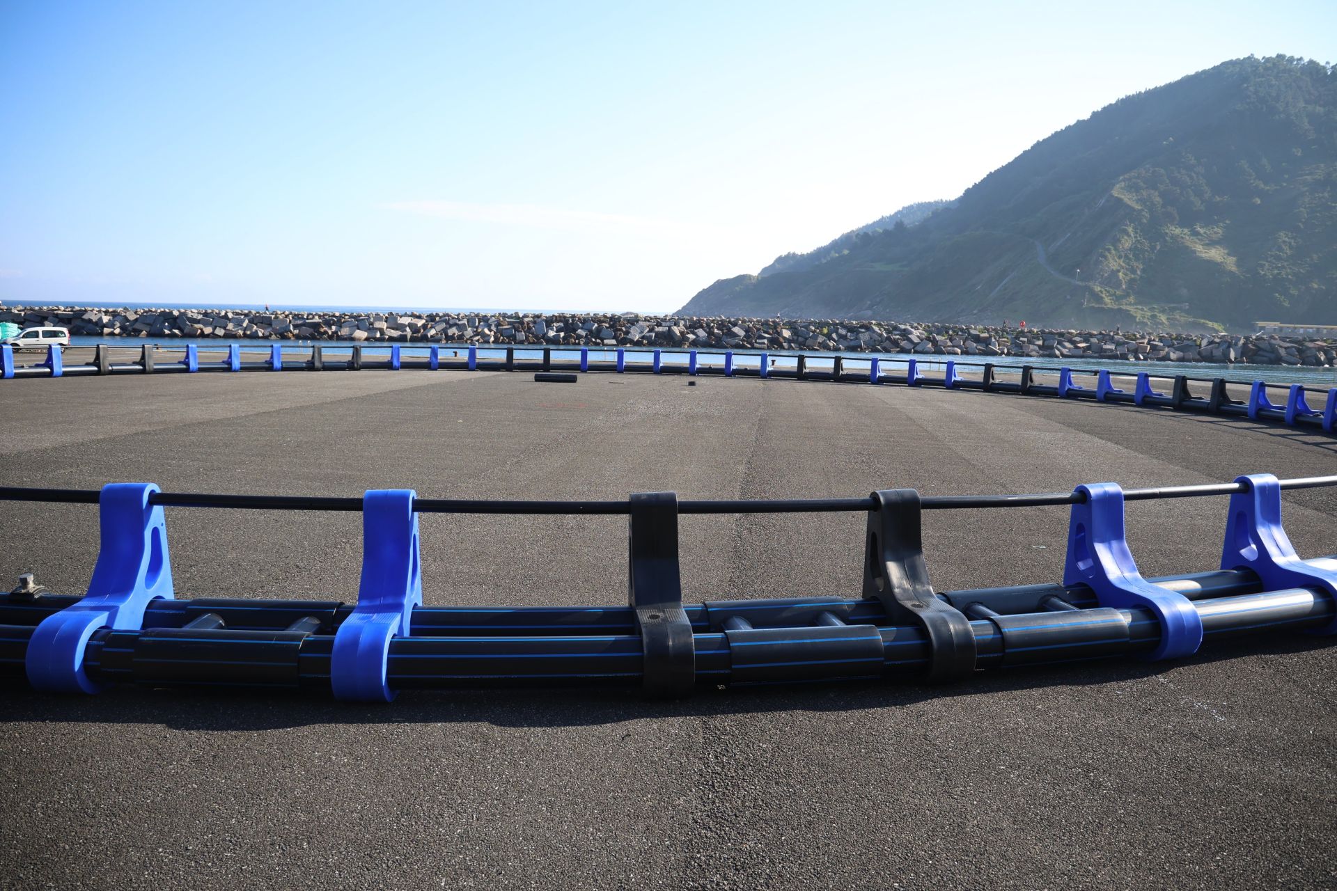 Así son las instalaciones acuícolas sumergibles que se instalarán frente a Getaria