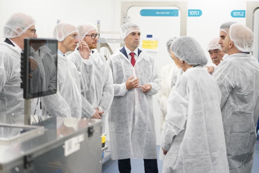Visita del lehendakari a la empresa Viralgen