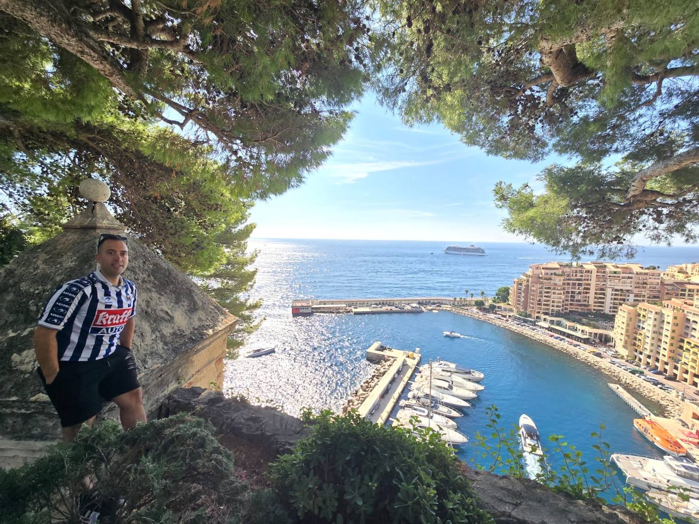 Pinceladas txuri-urdin en la Costa Azul