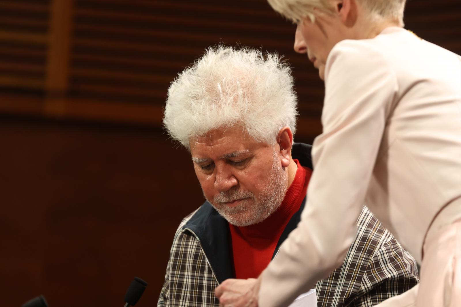 Almodóvar presenta en Donostia &#039;La habitación de al lado&#039;