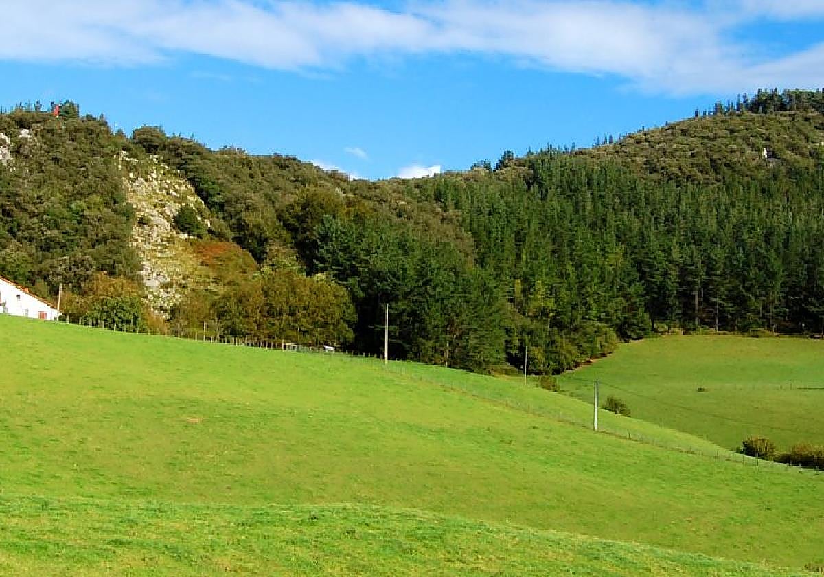 Vista del barrio mutrikuarra de Olatz, situado en el interior del Geoparque de la Costa Vasca.