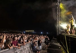 Esne Beltza en su multitudinario concierto en la Aste Nagusia donostiarra. Hoy, en la recta final de su gira de despedida, lo hará en Oñati.