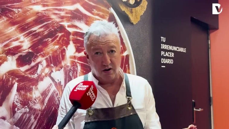 Xabier Arregui, cortador profesional de jamón de Carrasco Ibéricos.