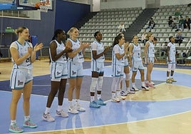 La plantilla del IDK durante la presentación del choque.