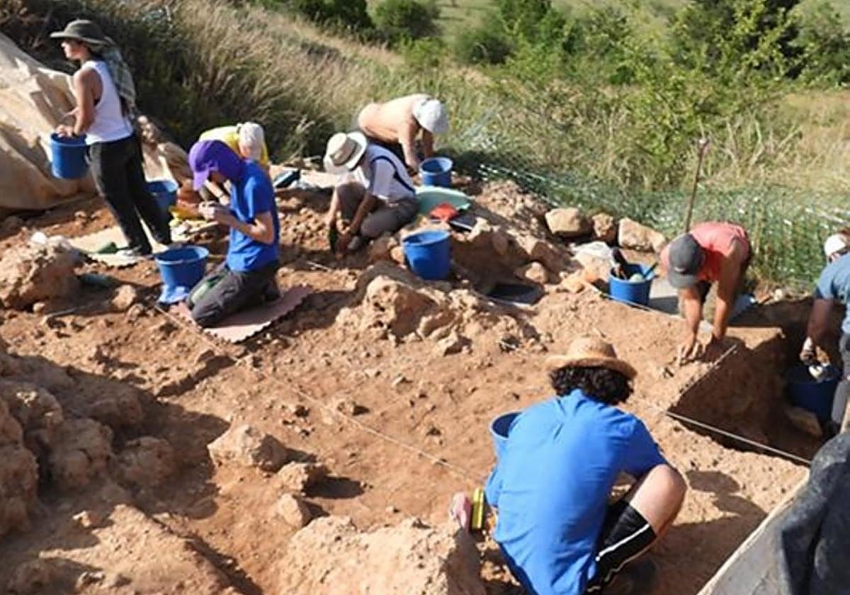 El yacimiento catalán de Montlleó será objeto hoy de una charla abierta.