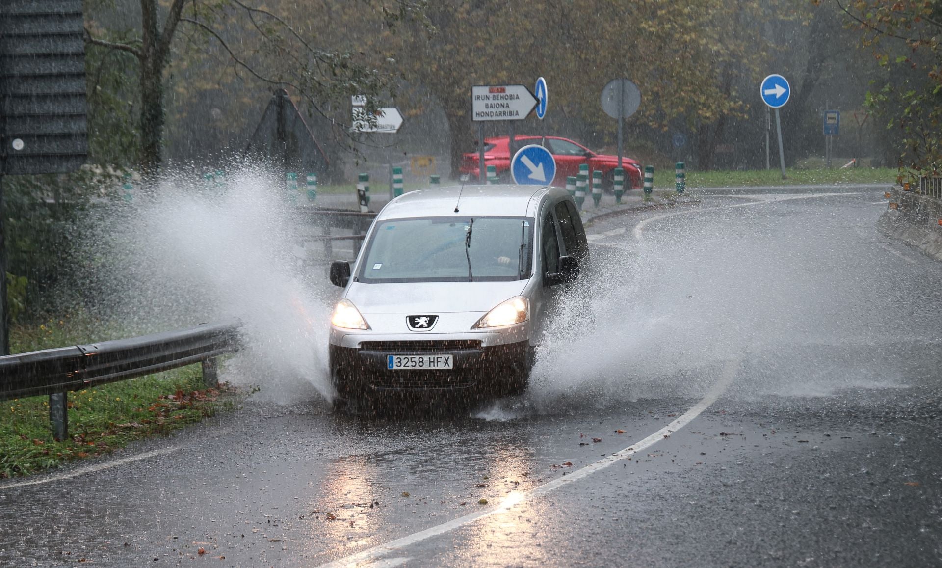 La lluvia hace estragos en el Bidasoa