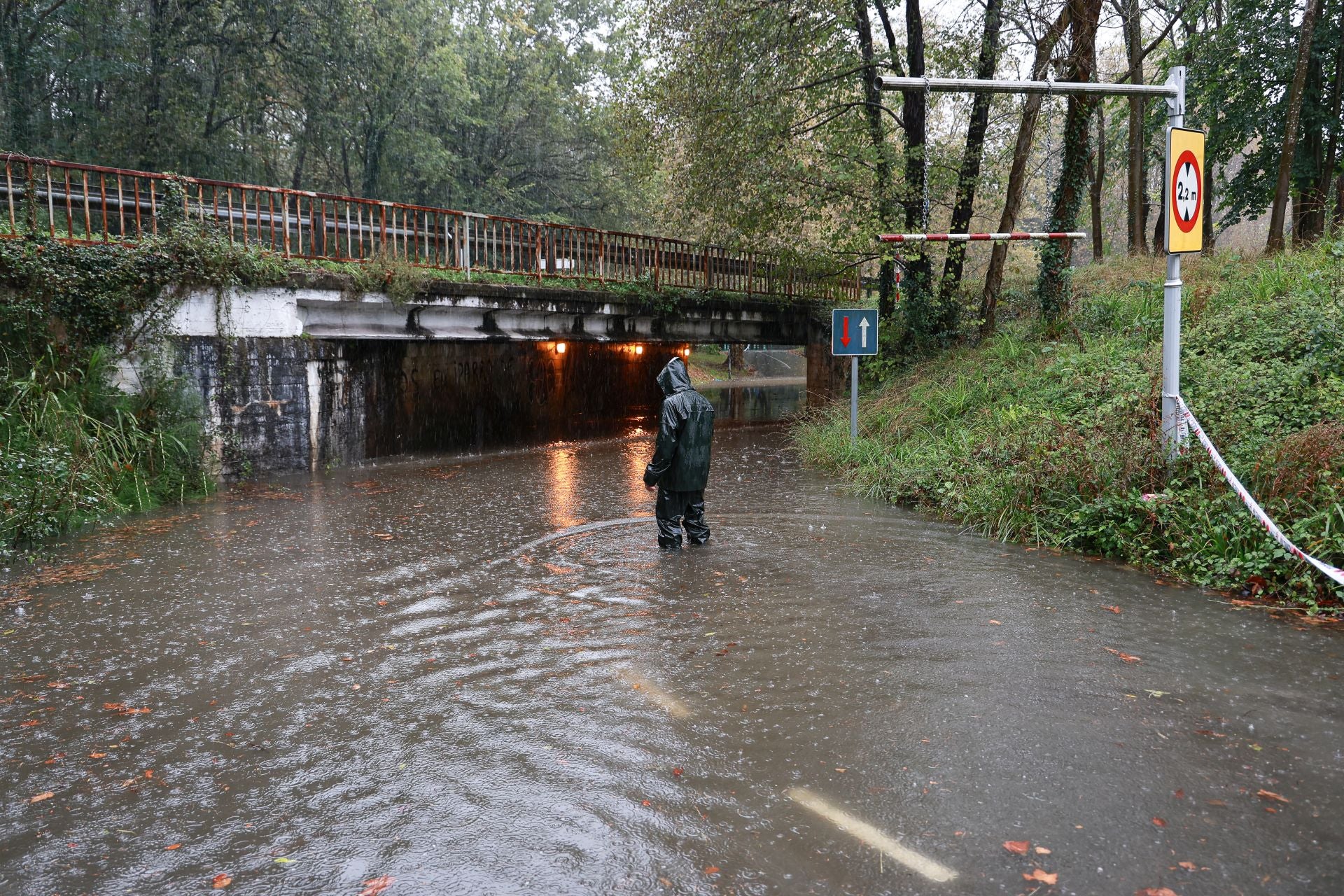 La lluvia hace estragos en el Bidasoa