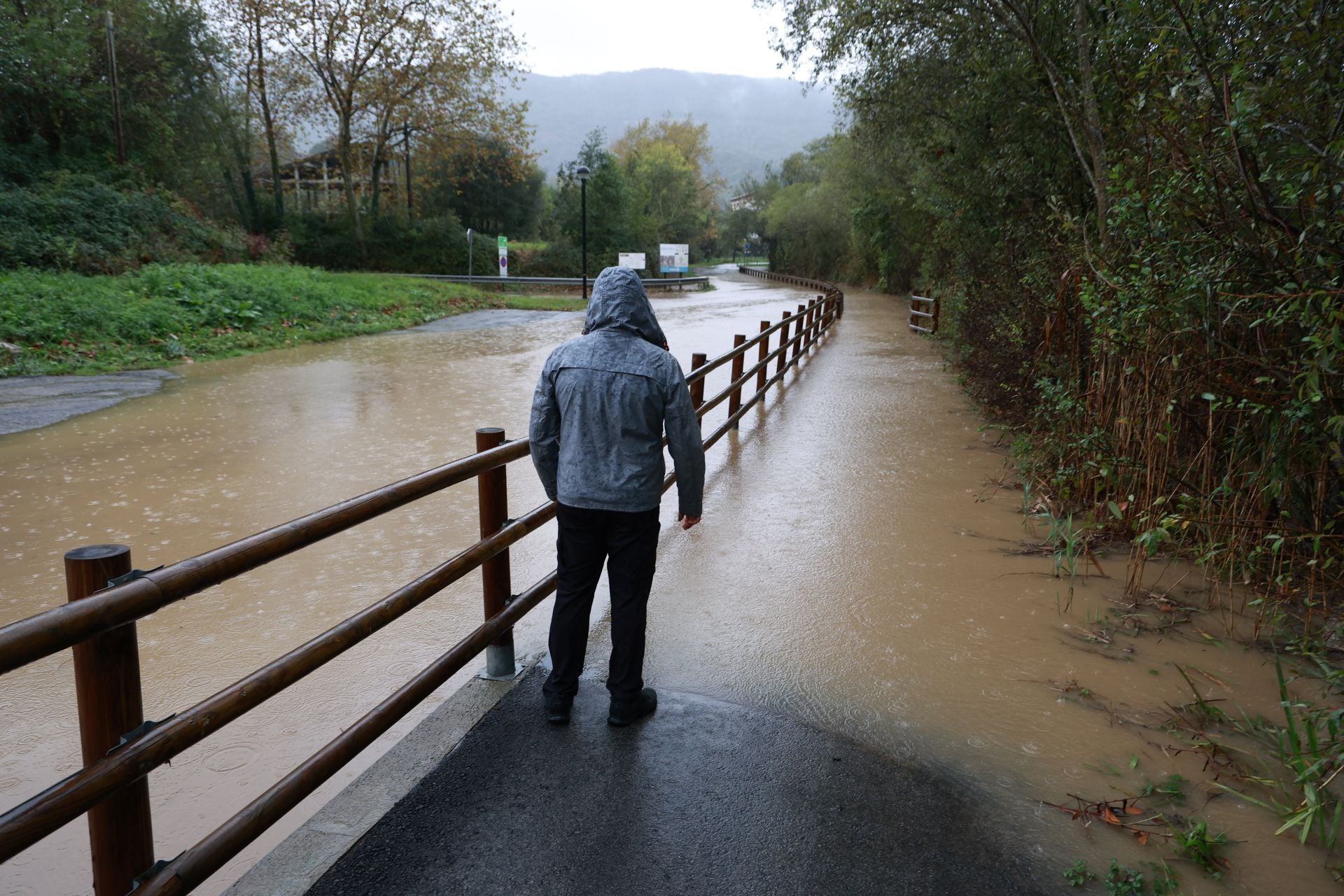 La lluvia hace estragos en el Bidasoa