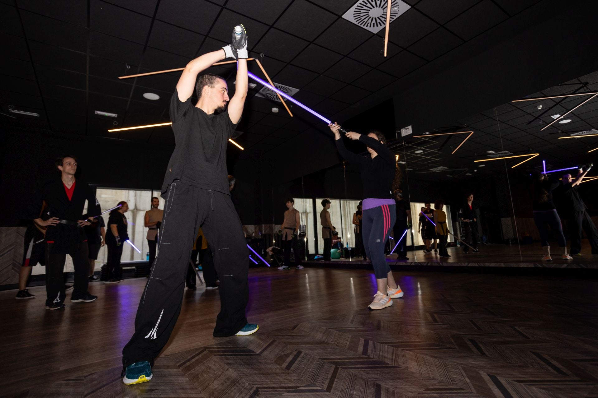 La lucha de espadas láser, en imágenes