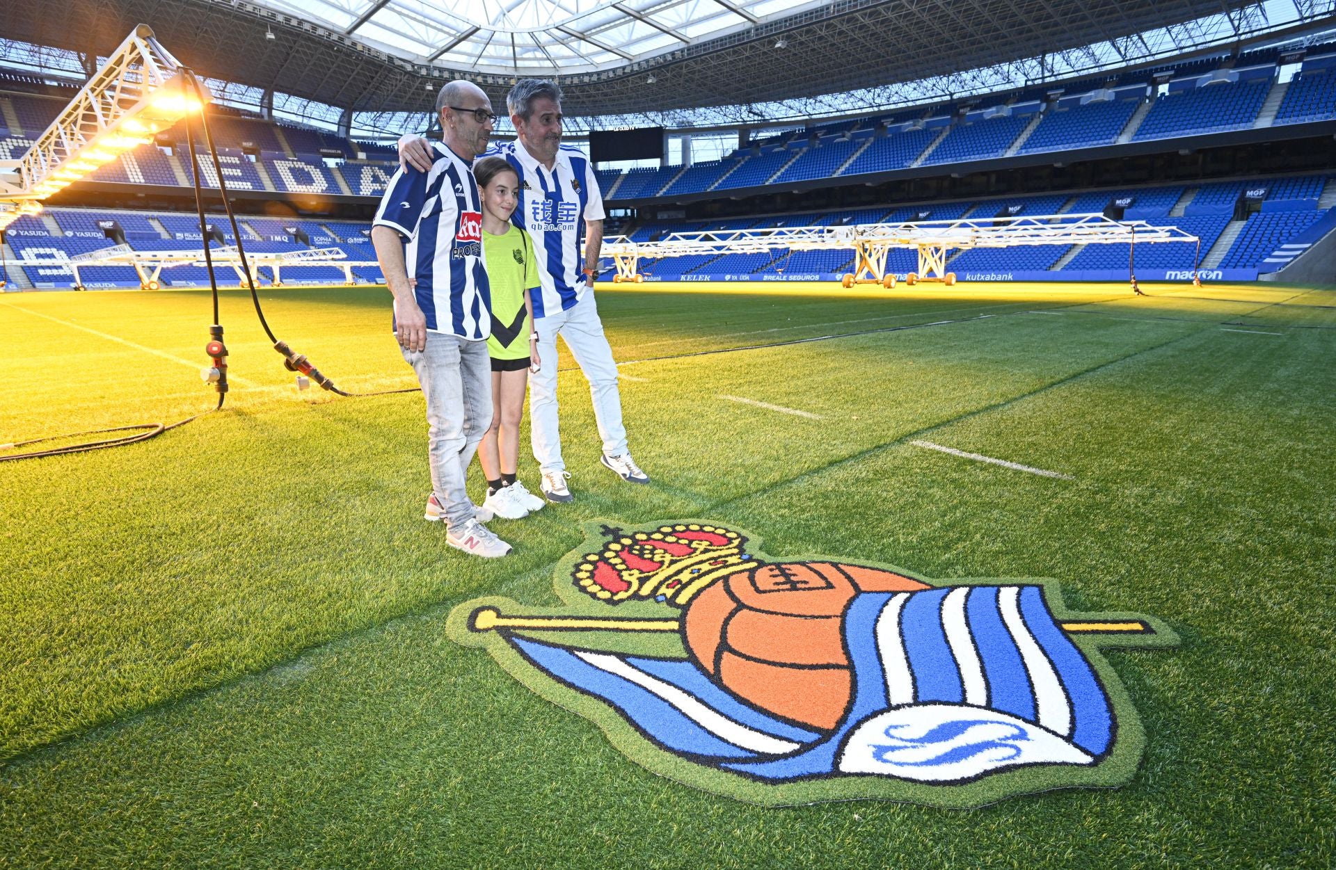 La visita por los rincones del Reale Arena de la mano de las leyendas del club, en imágenes