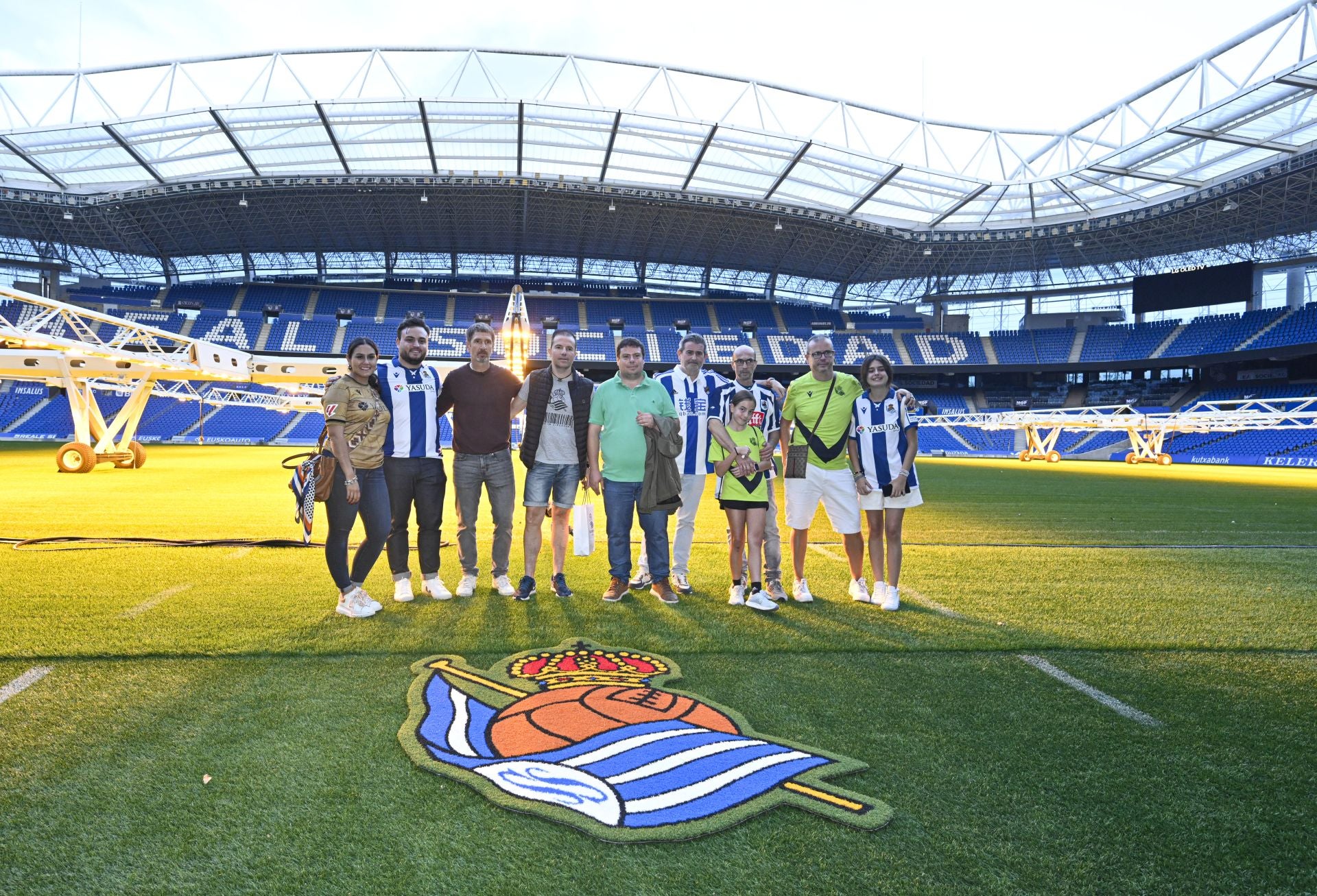 La visita por los rincones del Reale Arena de la mano de las leyendas del club, en imágenes