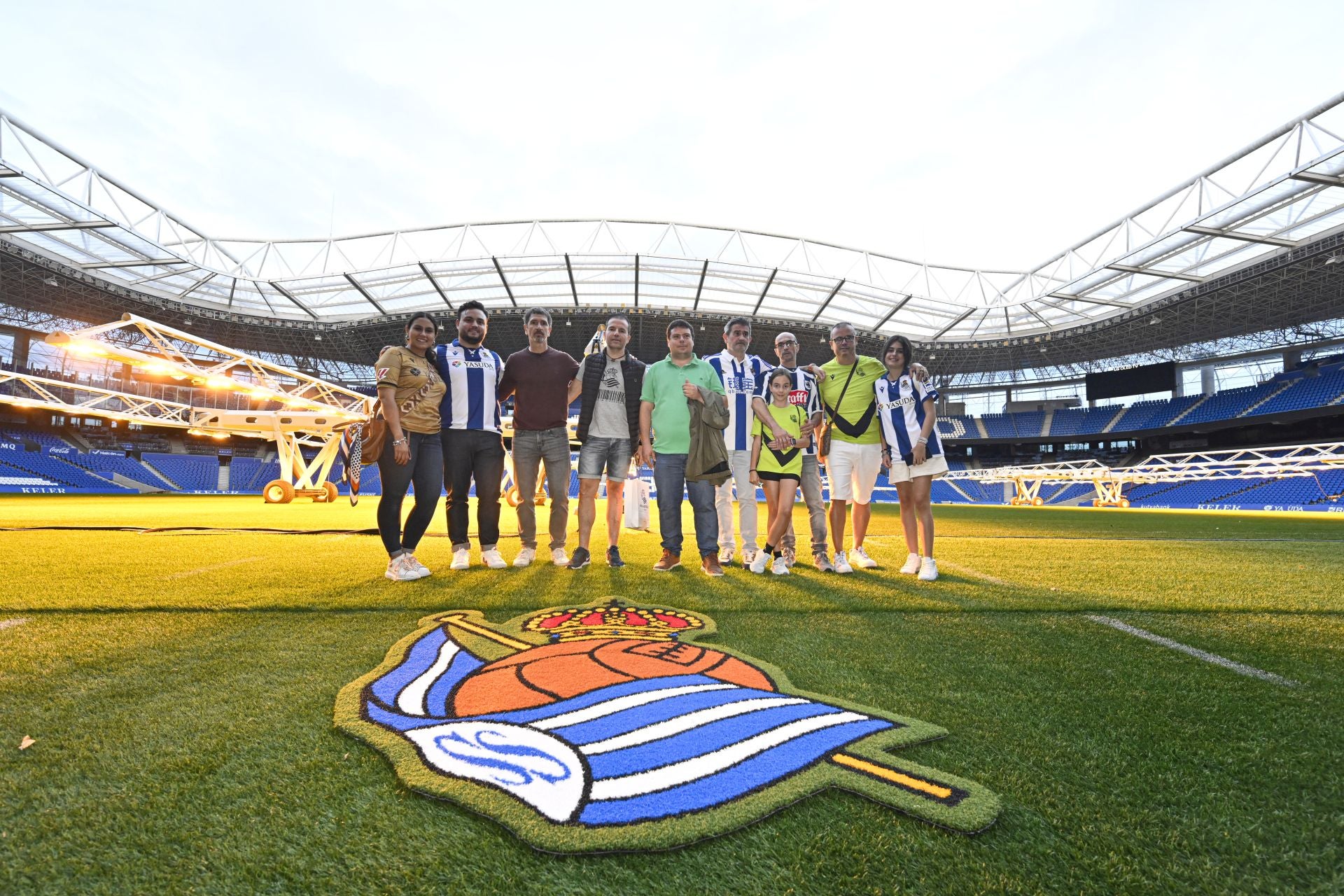 La visita por los rincones del Reale Arena de la mano de las leyendas del club, en imágenes