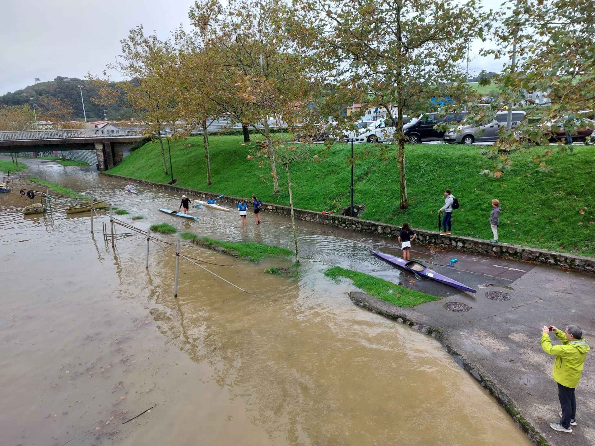 Las fuertes lluvias dejan inundaciones en Zumaia