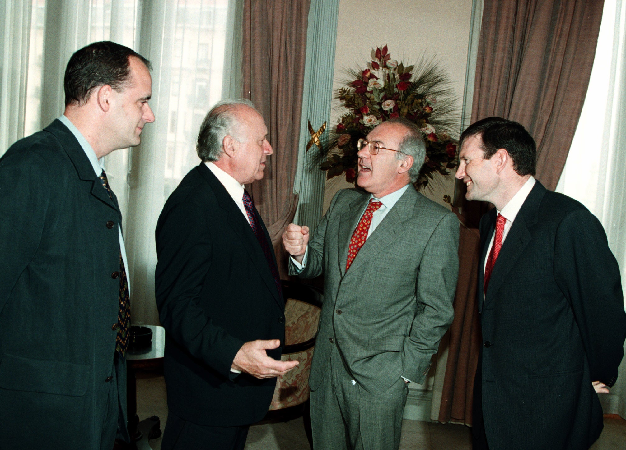 Una imagen de familia del PNV en los años 90. Joseba Egibar, Xabier Arzalluz, José Antonio Ardanza -entonces lehendakari- y Juan José Ibarretxe 