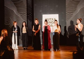 Desfiel de Kutxa Fundazioa en el Museo Balenciaga.