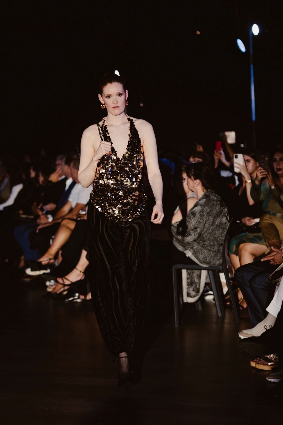 Desfile de Nicolás Montenegro en el Museo Balenciaga