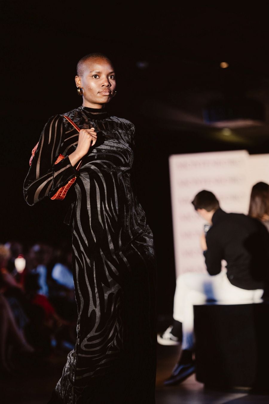 Desfile de Nicolás Montenegro en el Museo Balenciaga