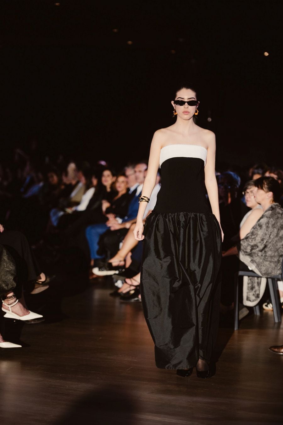 Desfile de Nicolás Montenegro en el Museo Balenciaga